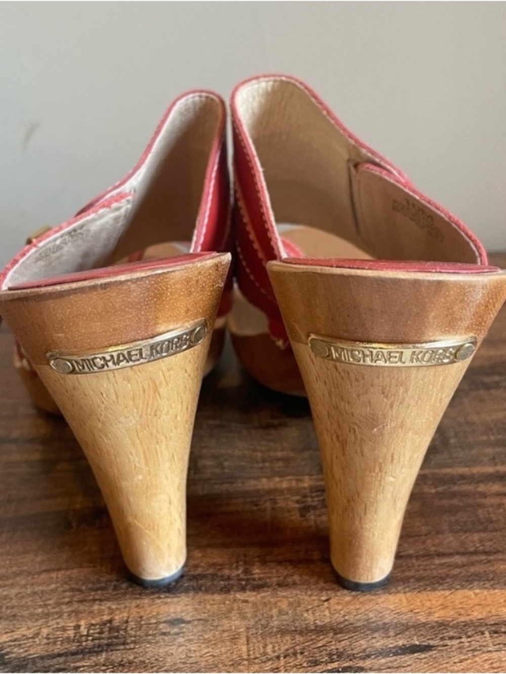Michael Kors Red Leather Wooden-Heel Slide Mules Sandals - Picture 4 of 4